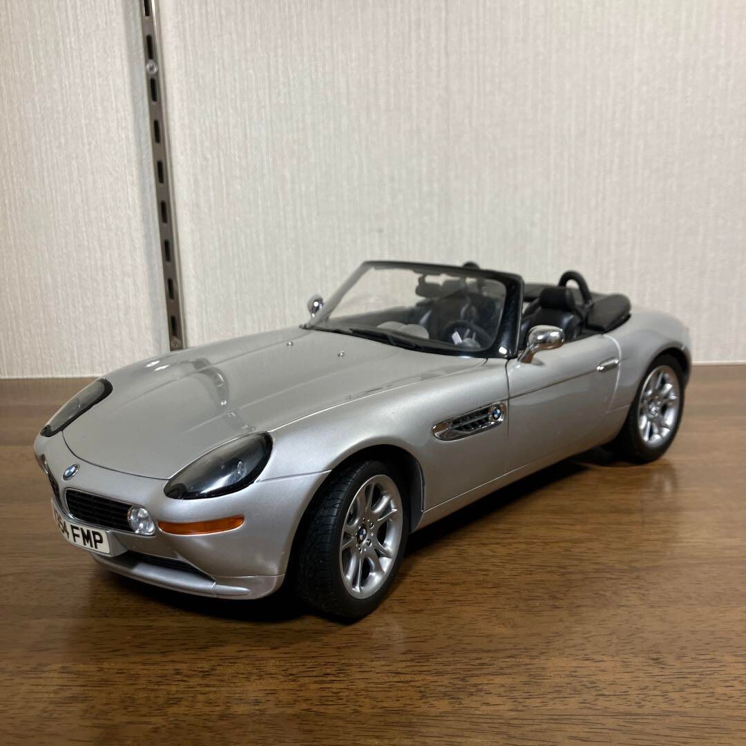 Discontinuednear Kyosho 1/12 Bmw Z8 007James Bond silver Cars
