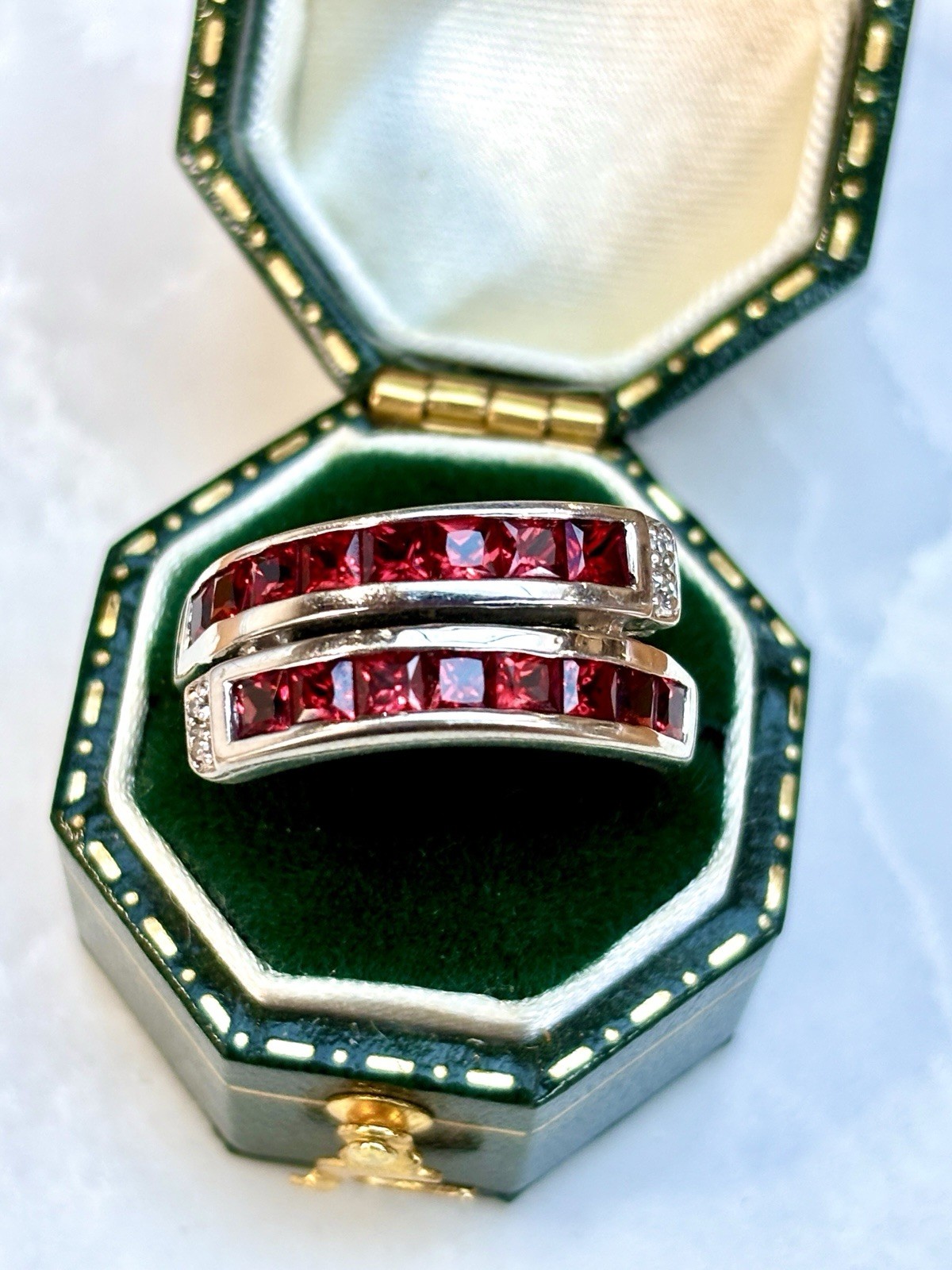 Really Unique Solid 9ct White Gold, Garnet And Di… - image 5