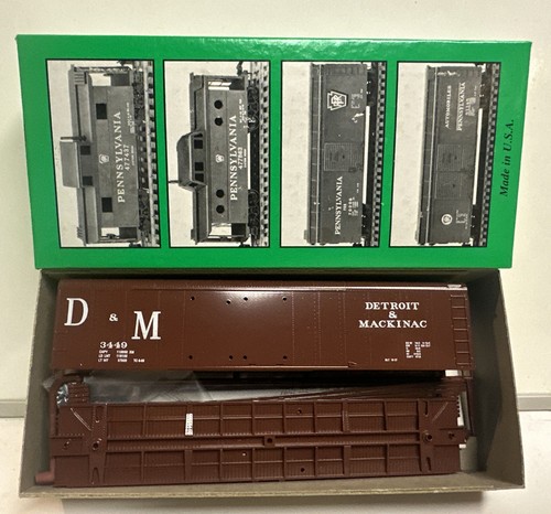 Kit de coche caja doble puerta techo redondo Bowser escala HO Detroit & Mackinac 50' #3449 | Condition: New