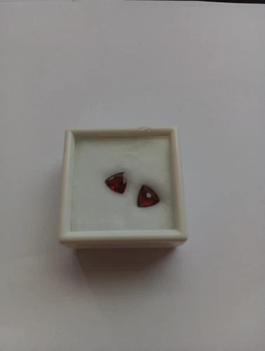 Set Of 2 Loose Trillion Cut Genuine Natural Garnet Stone Red Birthstone 1.9ct