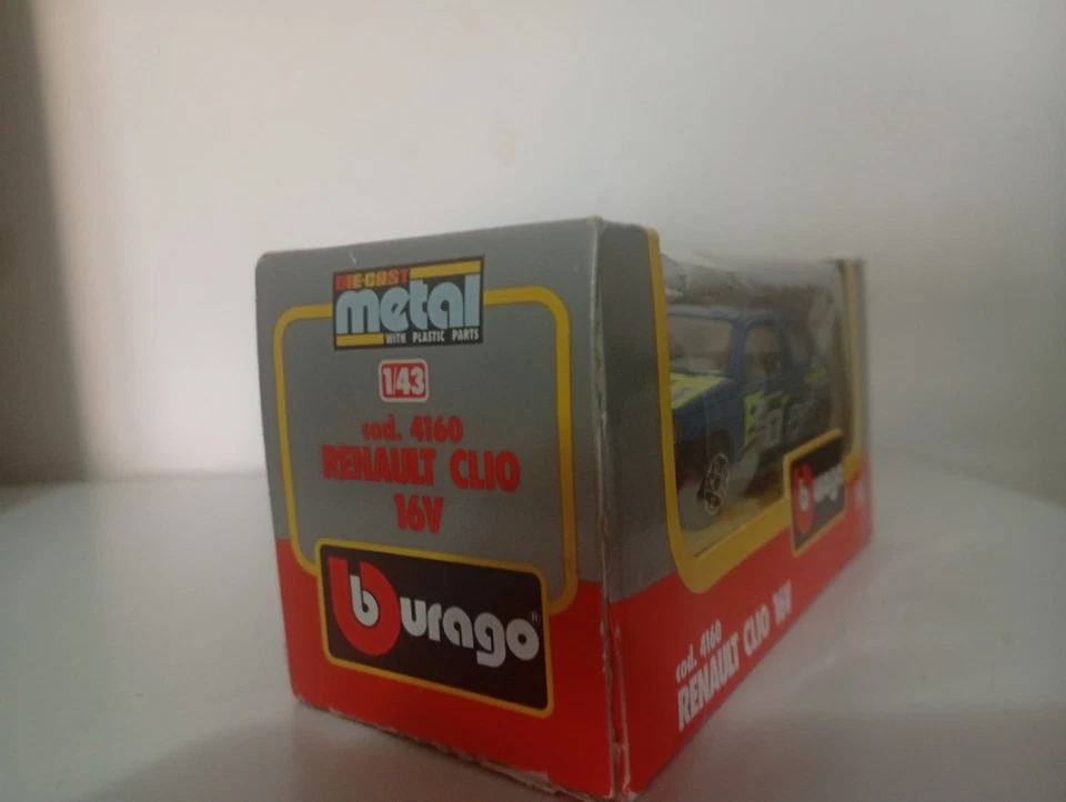 Renault Clio Burago 1 43 - Immagine 2 di 4