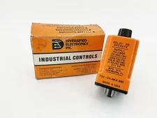 New Diversified Electronics TDC-24-AKA-200 Time Delay Relay 24V 10A 211VA 0-200