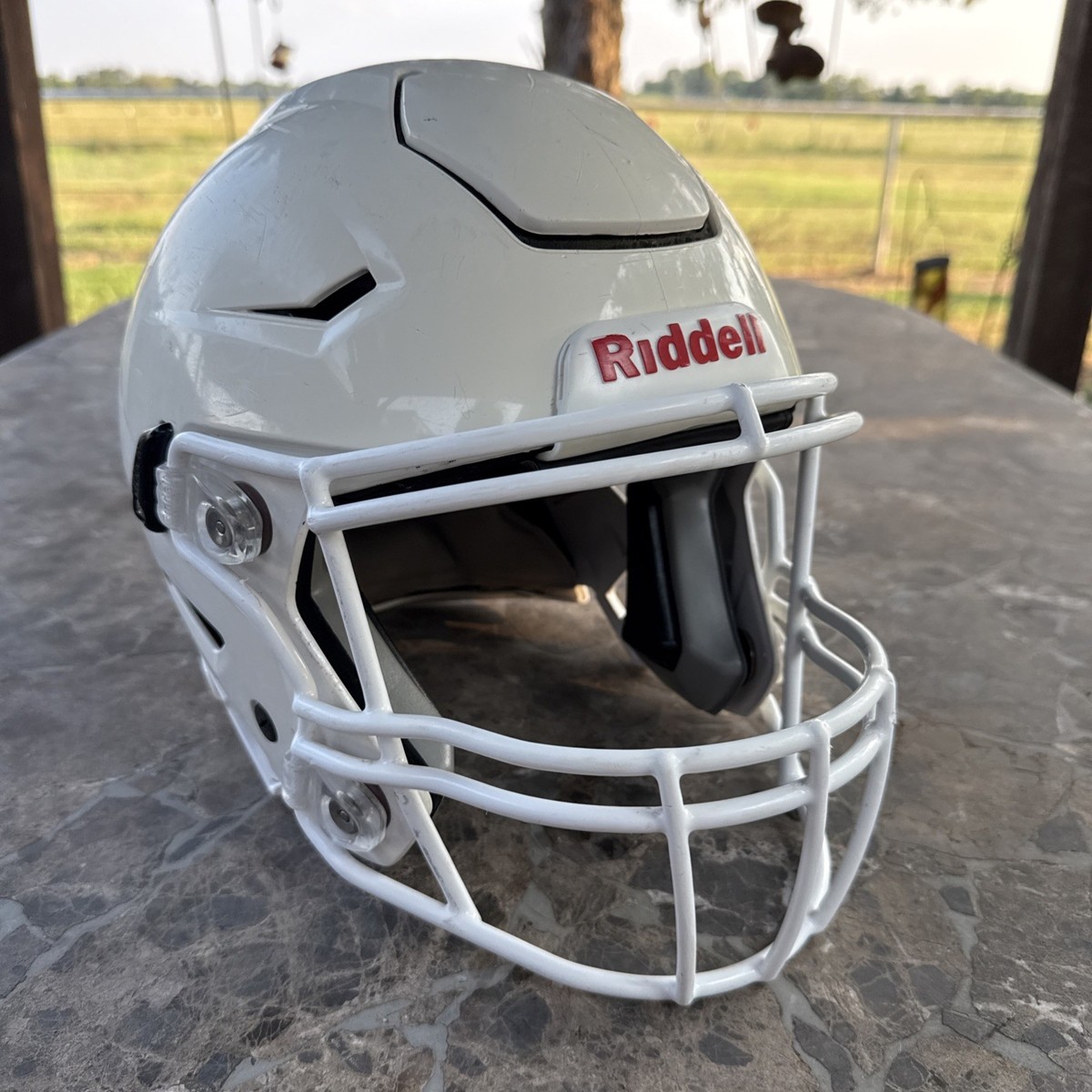 Chin Strap White Speedflex Helmet Riddell SpeedFlex Youth Large