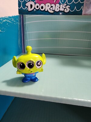 Disney Doorables  series 4,5,6 and 7 $Movie Moments and Academy Locker