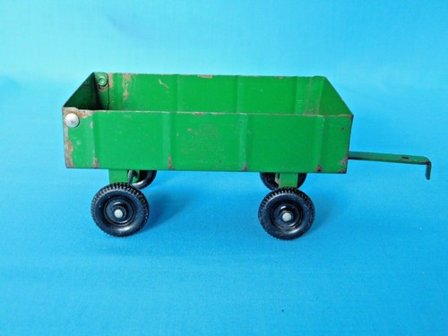 VINTAGE ERTL PRESSED METAL TOY GREEN FARM WAGON TRAILER FARM CHOPPER BOX CROPS - Picture 3 of 7