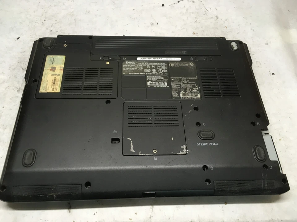 Dell Vostro 1500 15" [FOR PARTS] Intel Core 2 Duo @ 1.4 GHz - JZ - Image 4 of 4