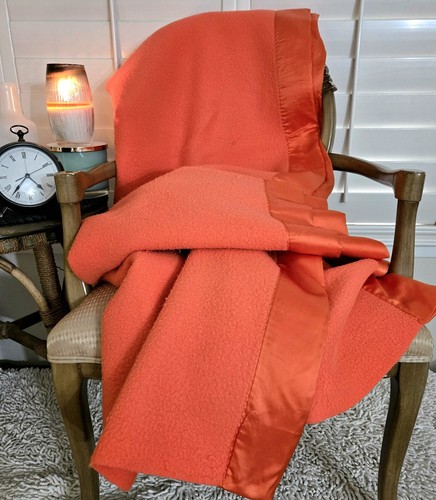 RARE VTG 100% Virgin Acrylic Blanket Orange 3" Satin Trim 72 X 88 Beautiful RARE - Picture 2 of 13