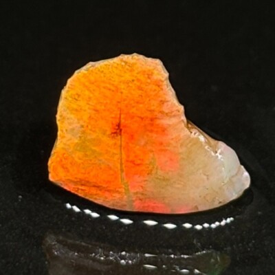 Extremely Bright Broad Flash N5 Rough Mexican Fire Opal Cutter