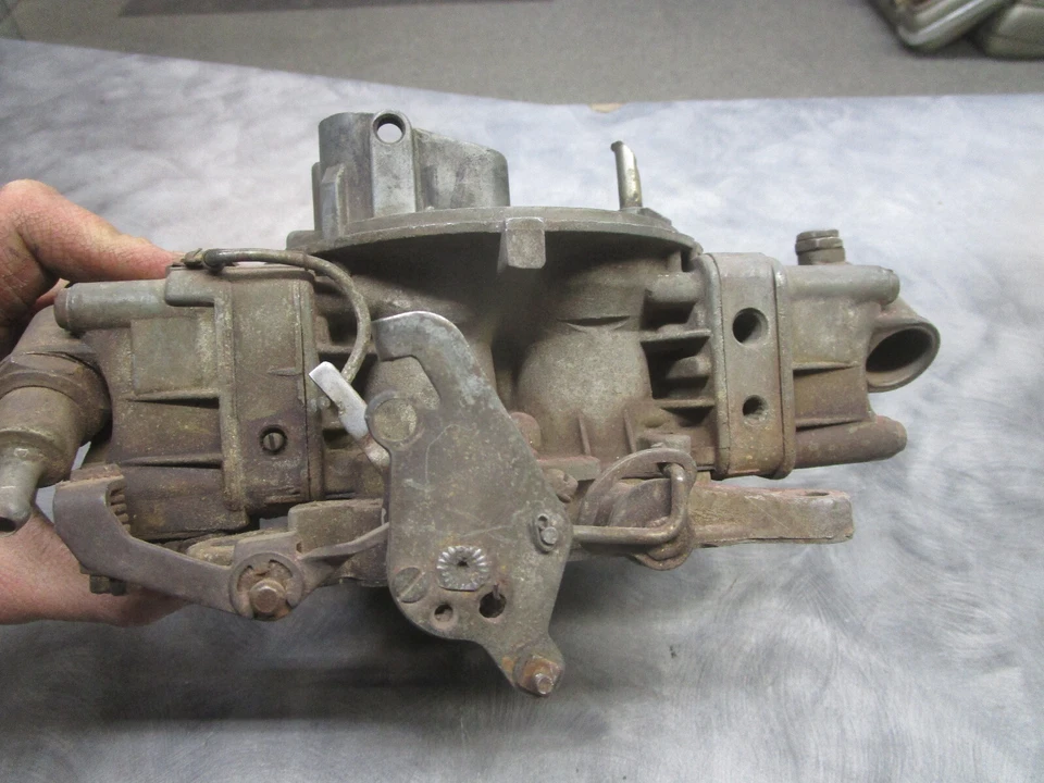 Ford 390 GT 1967 carburador de 4 velocidades Holley C7of-9510-A Core Mustang Fairlane Foto 2 de 4