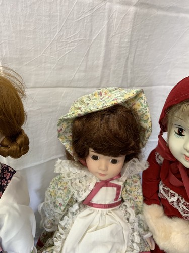 Lot Of 11 Porcelain Dolls - Picture 8 of 9