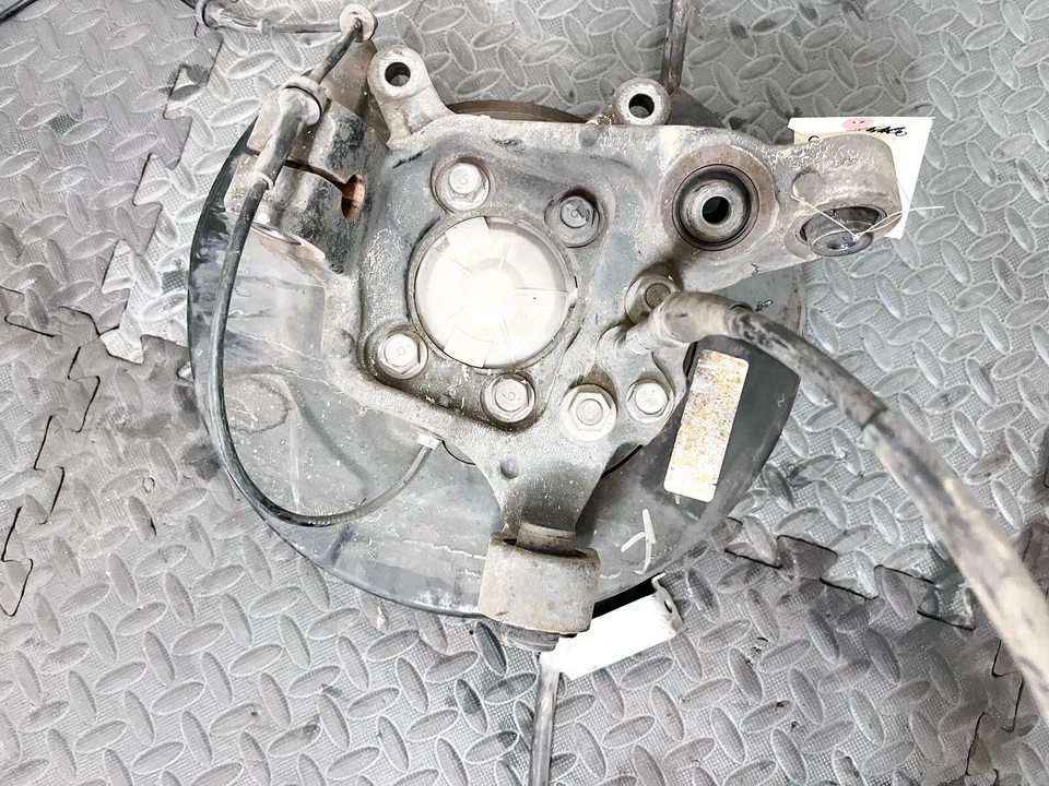 13-20 NISSAN PATHFINDER REAR LEFT LH DRIVER SIDE SPINDLE KNUCKLE HUB OEM - Image 2 of 3