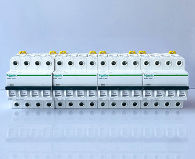 SCHNEIDER ELECTRIC IC60H C25A CIRCUIT BREAKER 4POLE 25A A9F54425 NEW (LOT OF 4)