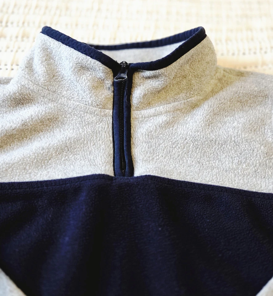 OshKosh B’gosh Pullover - Youth Size 10 Medium - Image 3 of 4