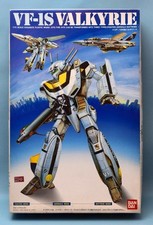 Super Dimension Fortress Macross 1/72 VF-1S Valkyrie Bandai Kit Model #554