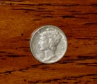 1942-D  SILVER MERCURY DIME - GRADES "EXTRRMRLY FINE"