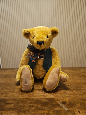 Dean's Rag Book UK Dandy the Mohair Bear Limited Edition 2000 Range Bear. 