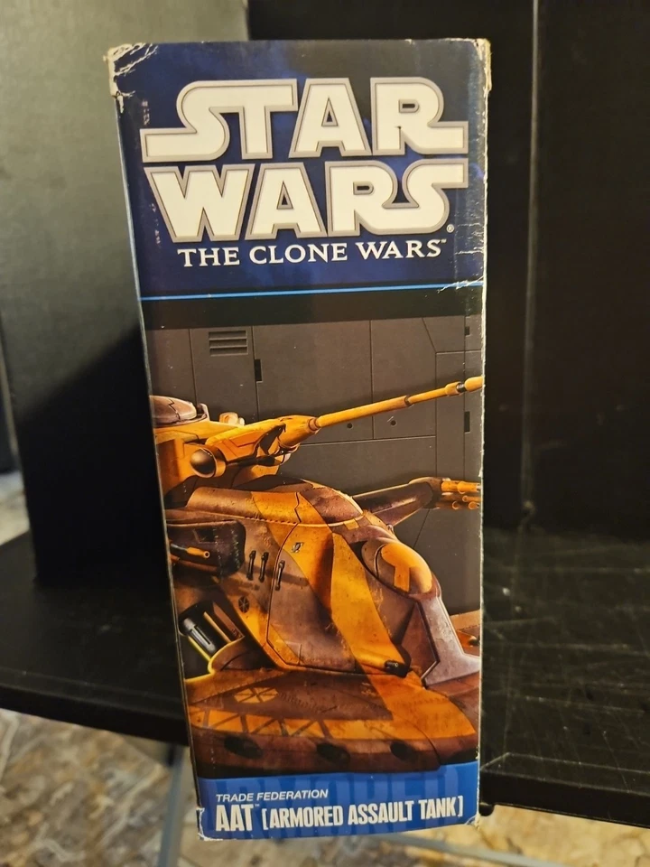 Star Wars Trade Federation Armored Assault Tank AAT Action Figure Minor BOX DMG - Image 4 of 4
