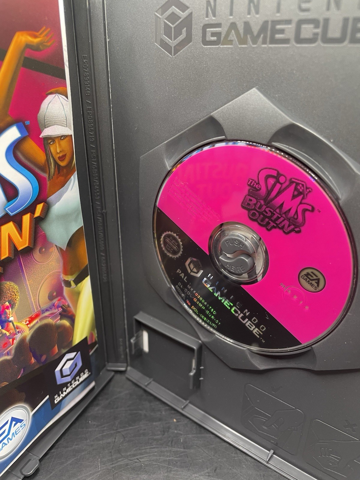 The Sims Bustin' Out Nintendo GameCube &  The Sim In The City image 7