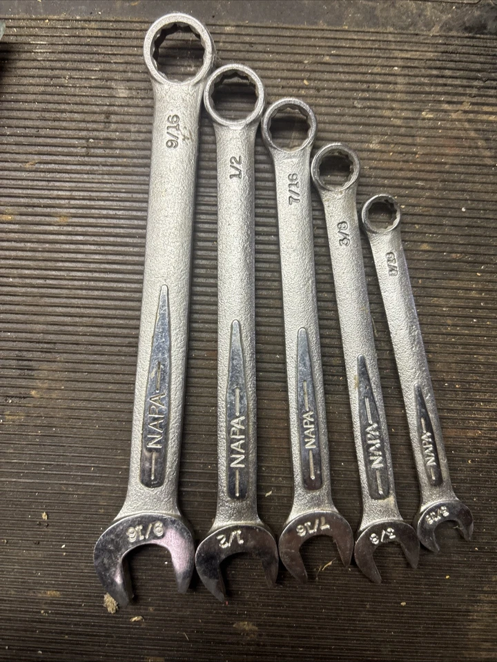 Llave estándar Napa de 5/16 a 9/16 Llave métrica Napa de 8 mm a 15 mm Foto 3 de 4