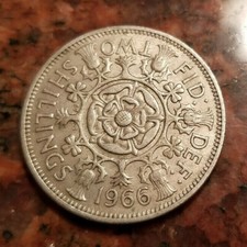 1966 GREAT BRITAIN TWO SHILLINGS COIN - #A2267
