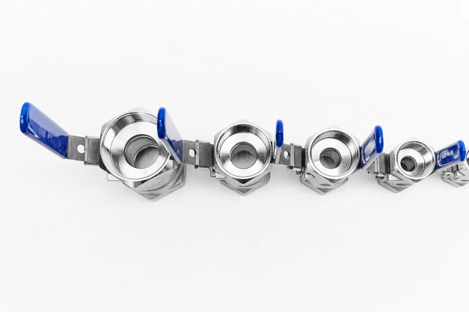 316 Stainless Steel  - 1 Piece - BSPP - Blue Lever Handle Ball Valve - 1/4" - 2" - Image 3 of 4