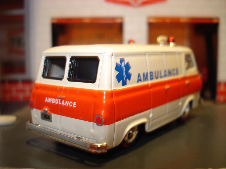 1964 FORD ECONOLINE LOWERED CUSTOM LIMITED EDITION 1/64 M2 "AMBULANCE" CRUISER - Image 3 of 4