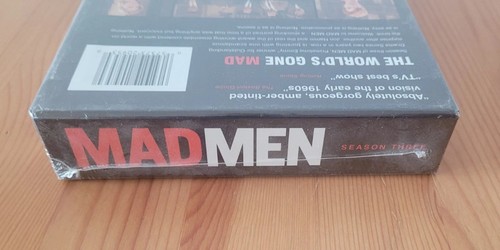 Mad Men: Season Three (DVD, 2010, 4-Disc Set, Region 1) Brand New 4 Disc Box Set - Picture 6 of 9