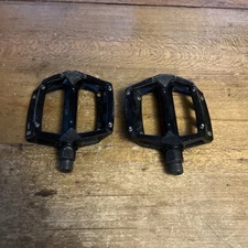 Vintage Wellgo Flat Pedals With Pins Metal Body Road Gravel MTB ATB