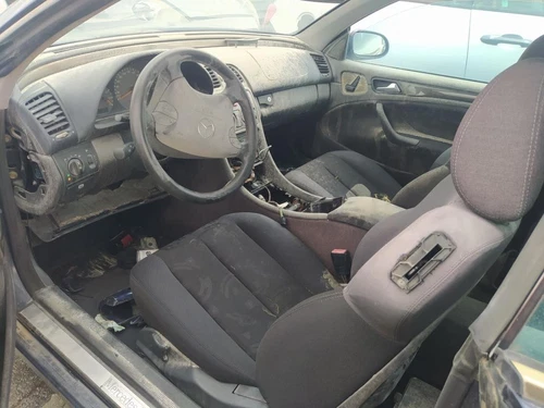 Innenrückleuchte Rechts für MERCEDES-BENZ CLK (BM 208) CABRIO 2000 1684574 - Bild 7 von 7