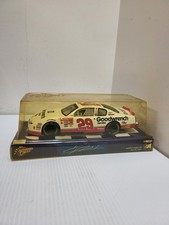 Winner's Circle 2001 Kevin Harvick Rookie 29 GM Goodwrench Monte Carlo 1/24