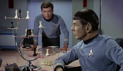 RLT Industries Yavoch! Three-Dimensional Futuristic Chess Game STAR TREK (Read)