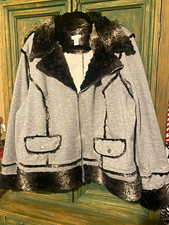 Chico's Women  s Gray Faux Fur Trim Full Zip Pocket Jacket Regular Size 4