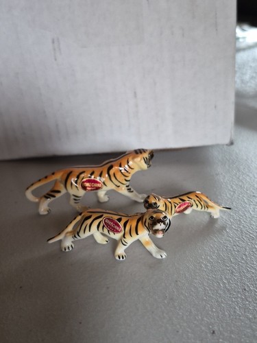 3 Pc TIGER FAMILY 1960's VINTAGE Bone China miniature Figures Japan