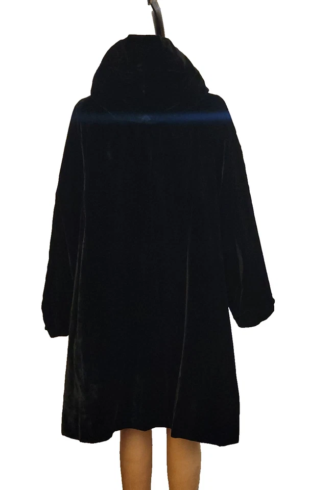 vintage black velvet hooded swing coat - Image 4 of 4