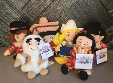 Disneyworld it's a small world.Lot of 6 Bean Bags Beanies. Mexico, Japan, Alaska