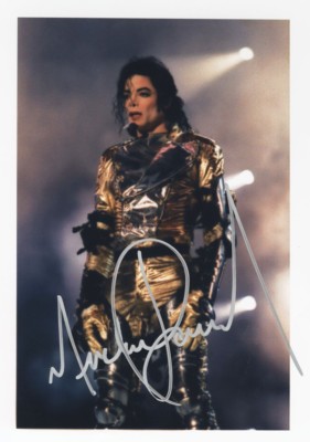MICHAEL JACKSON signiertes ''Gold Live'' Foto - Schlagersänger - Preprint