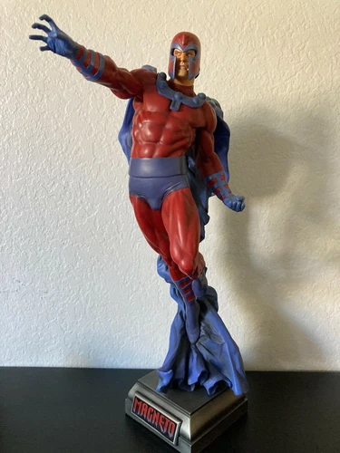 Sideshow Collectibles EXCLUSIVE Magneto Comiquette Statue 35/1000 X-Men Villain