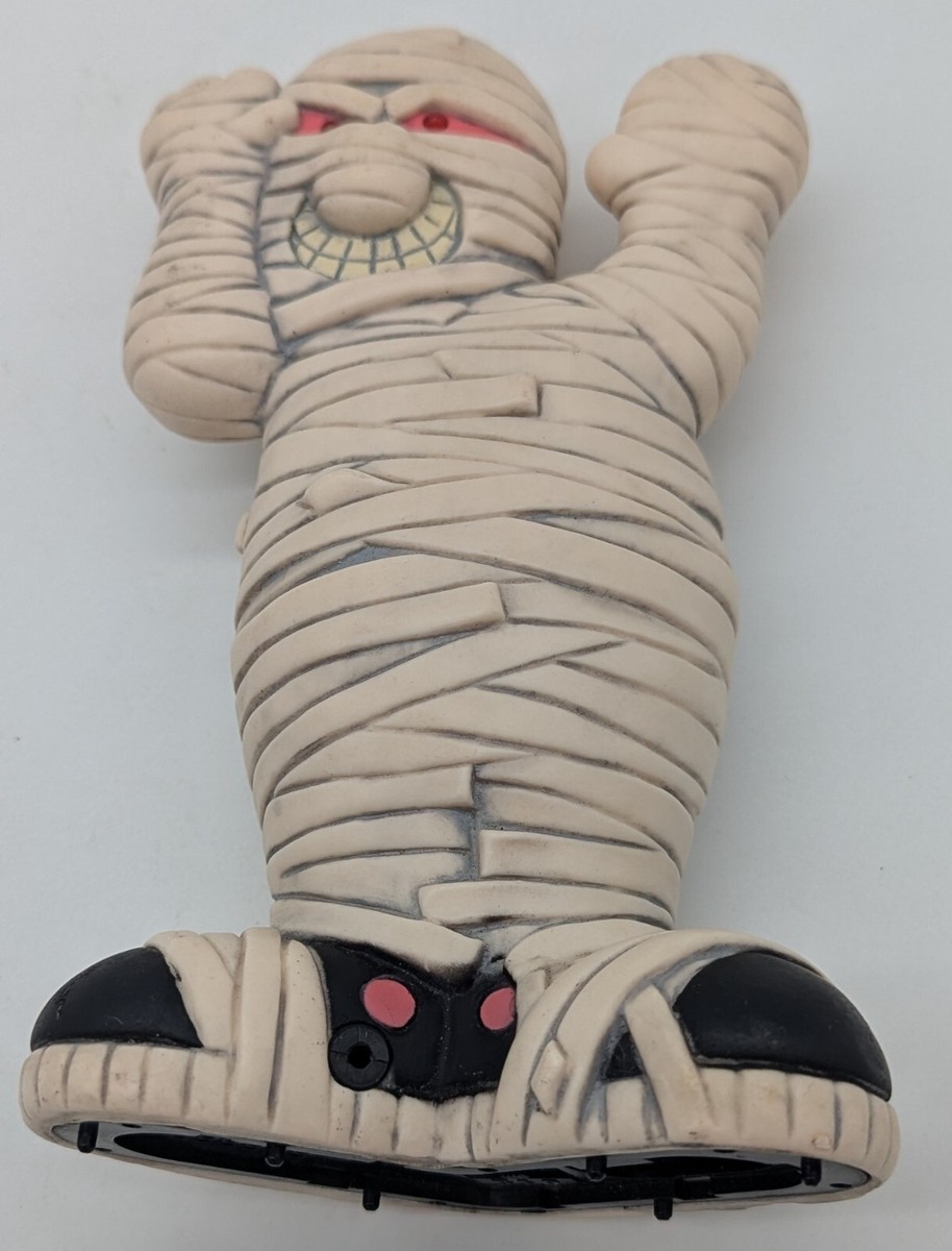 1989 Vintage Graveyard Ghoulies Motion Activated Mummy Figure