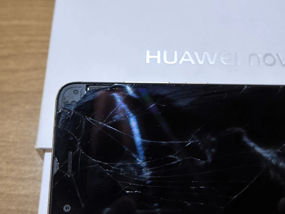 Smartphone Huawei Nova Can-L11 3/32Gb Cellulare Con Display Da Sostituire - Immagine 4 di 4