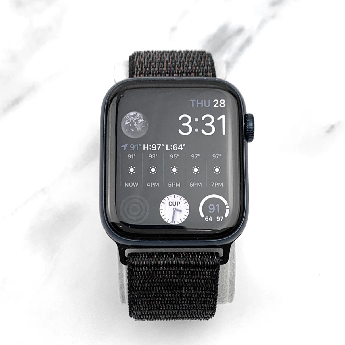 Apple Watch SE 2nd Generation 40mm Midnight Aluminum with Black