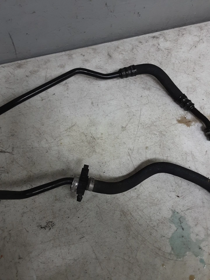 BMW K 1200R 2006 06 motor motor enfriador de aceite radiador líneas de refrigeración mangueras tubos Foto 3 de 4