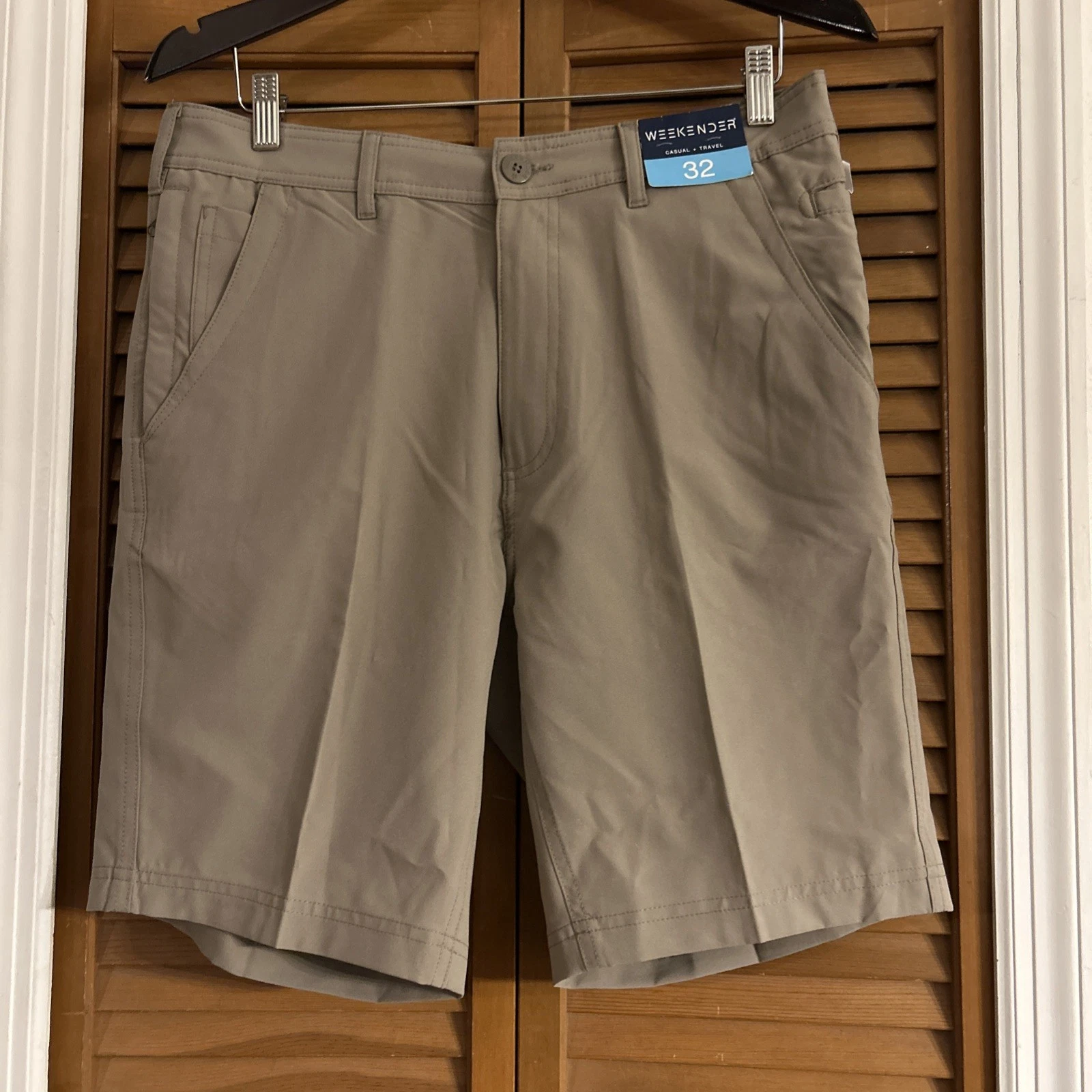 Men's Weekender PerformanceShorts 32 Sandalwood Casual Golf Boating Fishing NWT