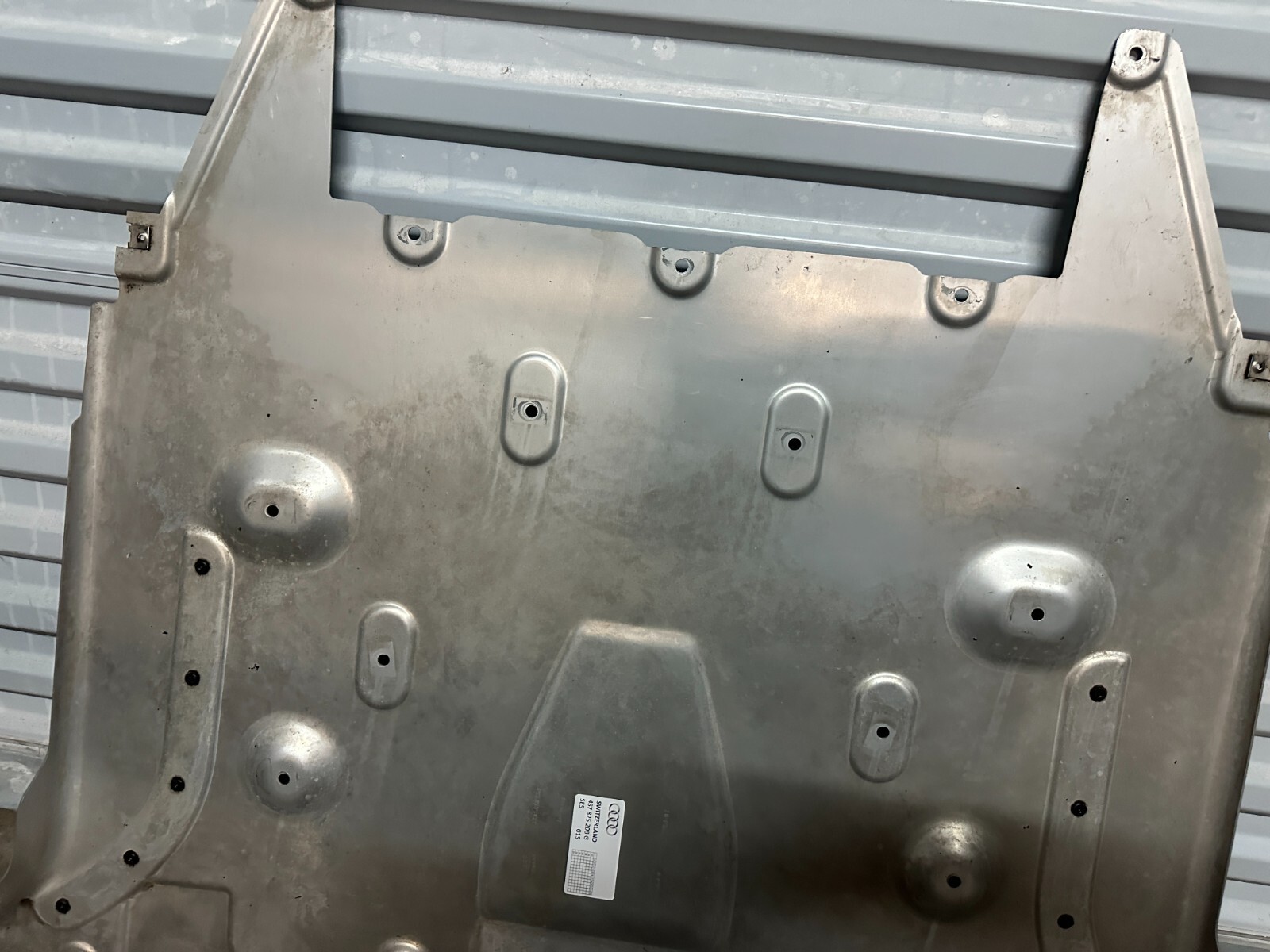 2018 AUDI R8 SPYDER FRONT UNDERBODY SKID PLATE SPLASH SHIELD PANEL 4S7 825 208 G