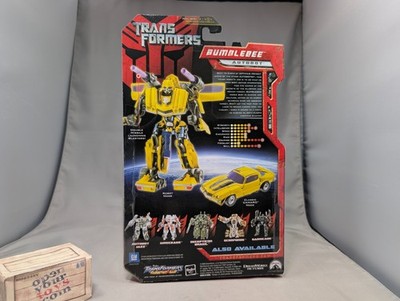 Hasbro Transformers 2007 Movie Deluxe Class Bumblebee Action