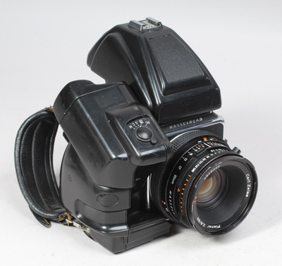 HASSELBLAD 503 C/W-80MM 2.8 PLANAR-PM45 FINDER-A12 BACK-ACUTE
