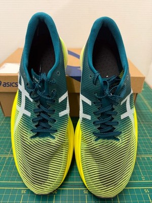 ASICS HERREN METASPEED SKY PLUS SAMT KIEFER/SICHERHEIT GELB GRÖßE UK 8,5