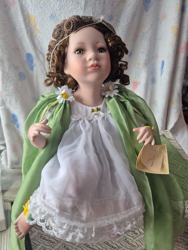 alberon porcelain doll named 'Dawn'