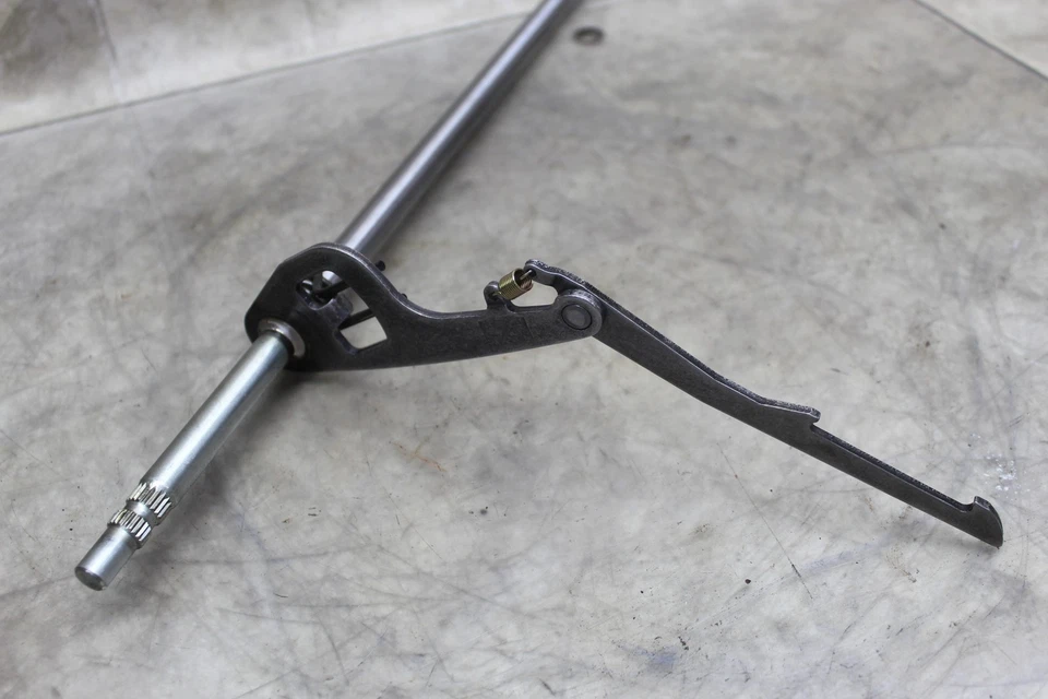 Suzuki Quadrunner 500 1998-2002 OEM palanca de cambios eje 25510-44d12 Foto 2 de 4