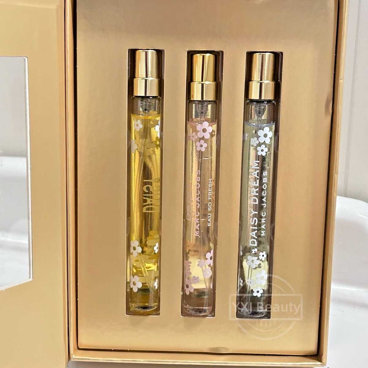 New Marc Jacobs Daisy EDT Perfume Travel Spray Trio Set (3x 10 ml