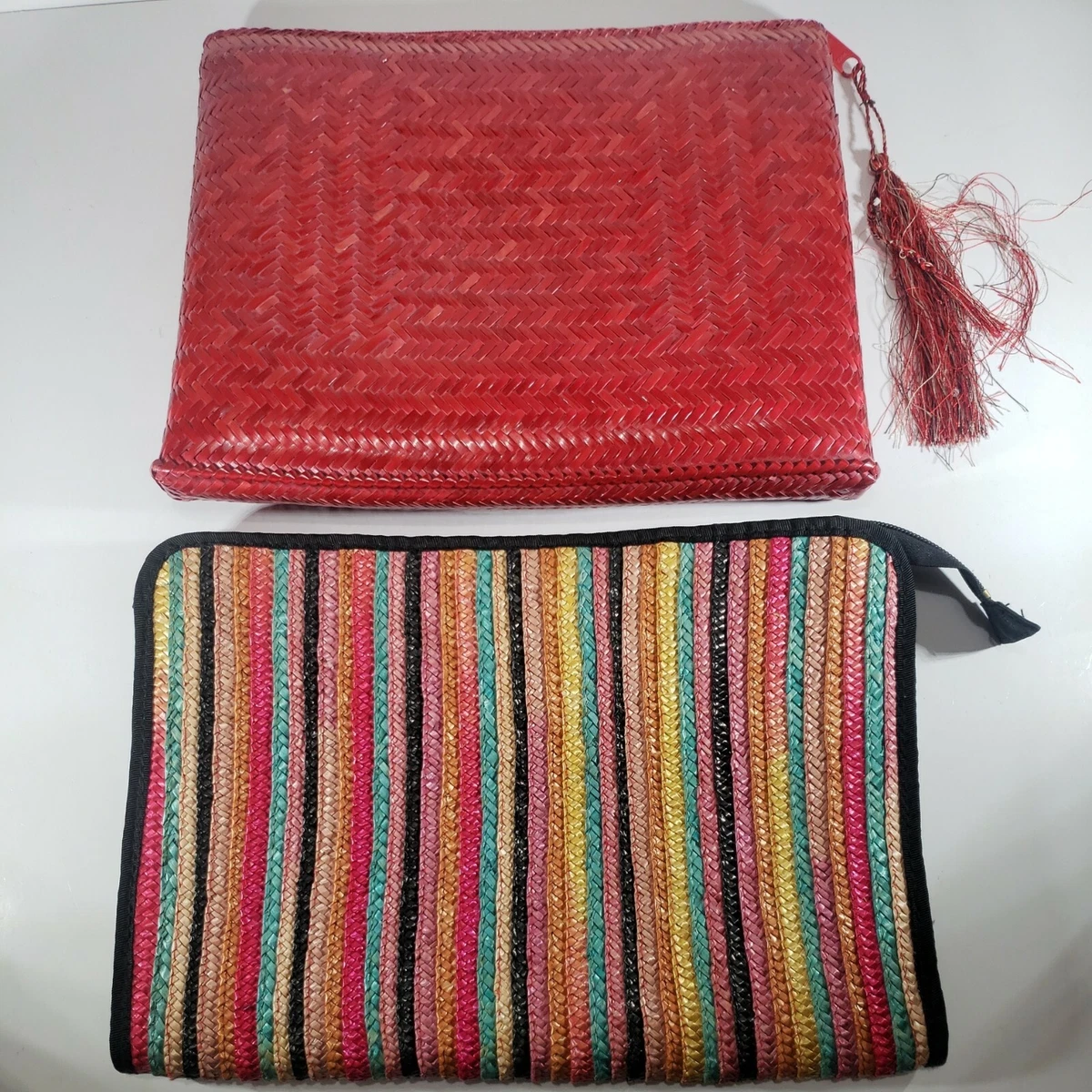 Red clearance straw clutch